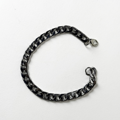Bold Bracelet For Mens & Womens With Free Home Delivery