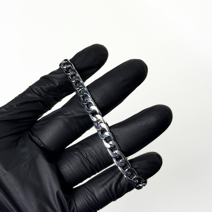 Bold Bracelet For Mens & Womens With Free Home Delivery